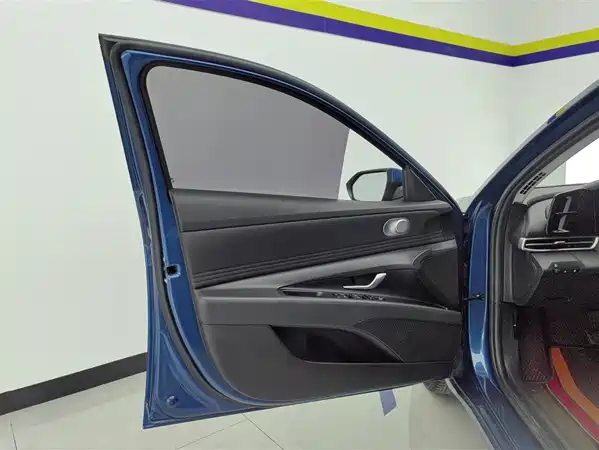 Hyundai Elantra 2021