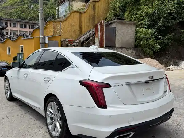 Cadillac CT5 2024