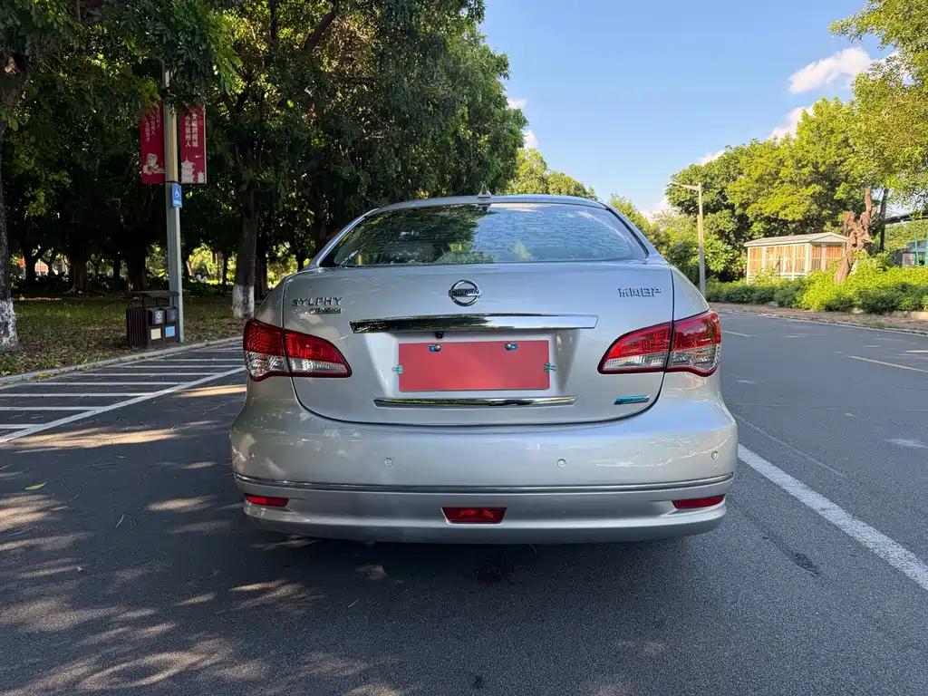 Nissan Sylphy 2015 — фото 8