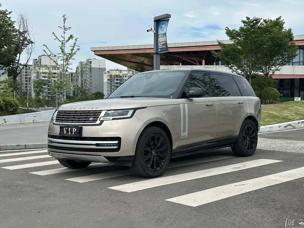 Land Rover Range Rover 2023 — фото 1