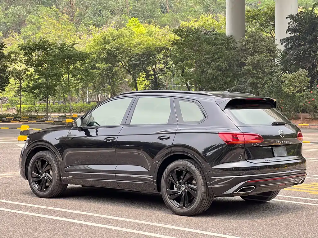 Volkswagen Touareg 2021 — фото 3