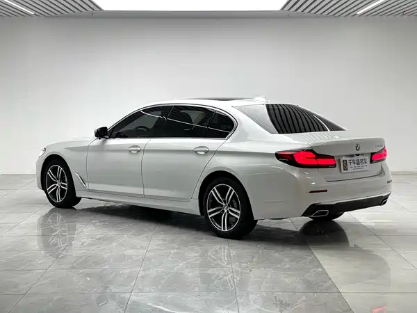 BMW 5 Series 2021