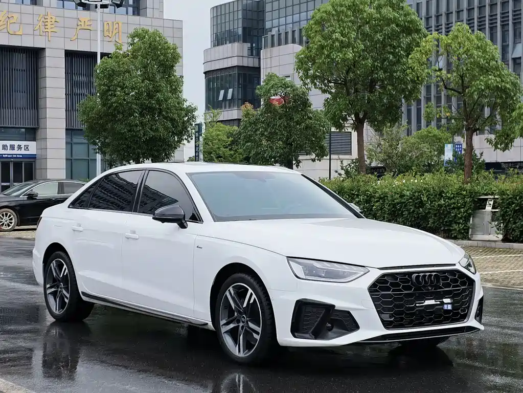Audi A4L 2023
