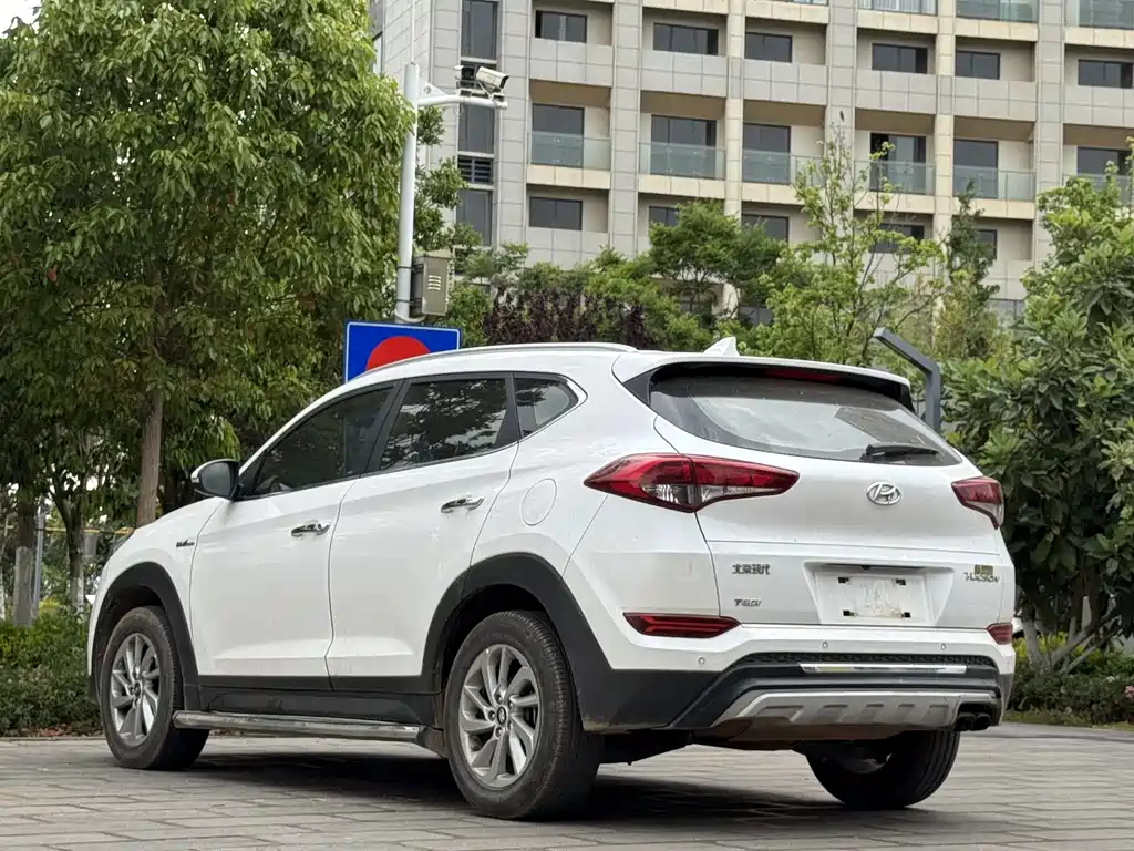 Hyundai Tucson 2016 — фото 6