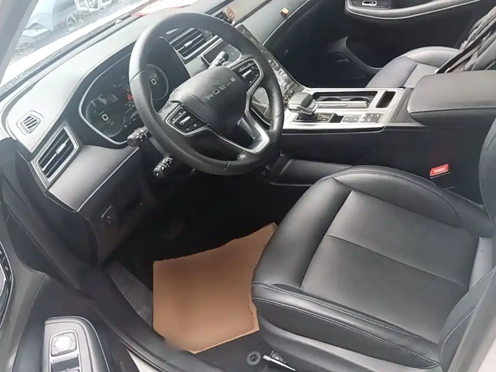 Roewe RX5 New Energy 2021 — фото 15