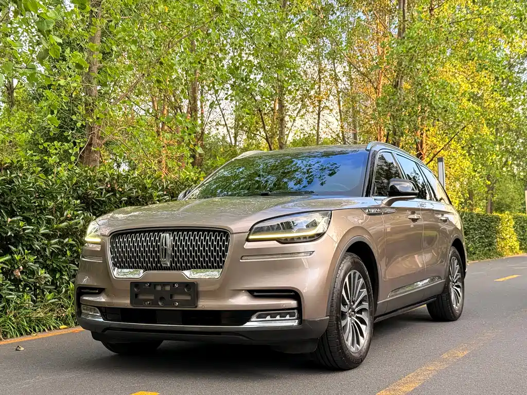 Lincoln Aviator 2020 — фото 1
