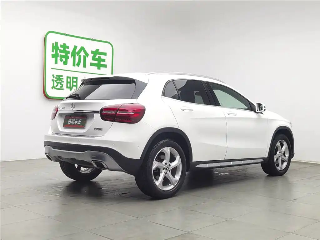 Mercedes-Benz GLA 2018 — фото 2