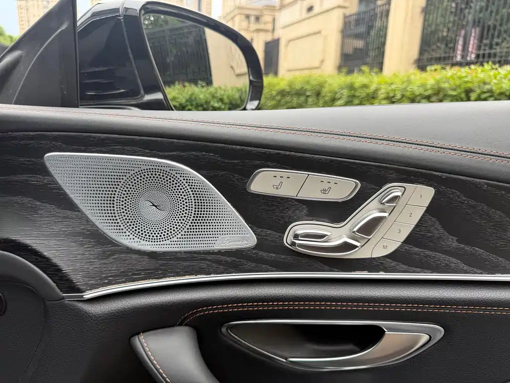 Mercedes-Benz CLS 2018 — фото 15