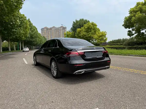 Mercedes-Benz E-Class 2017