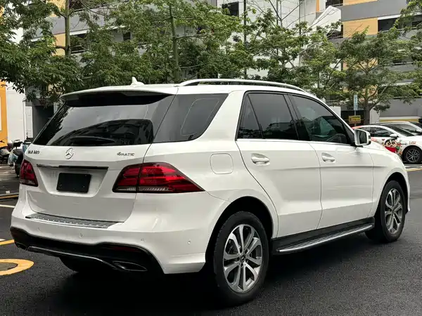 Mercedes-Benz GLE 2017