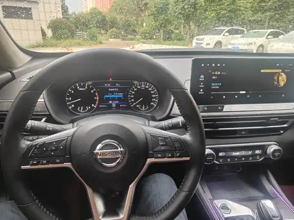 Nissan Teana 2024