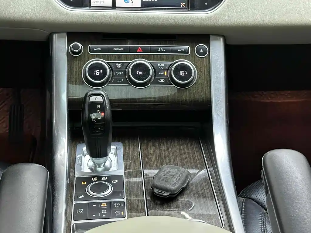 Land Rover Sport 2016 — фото 14