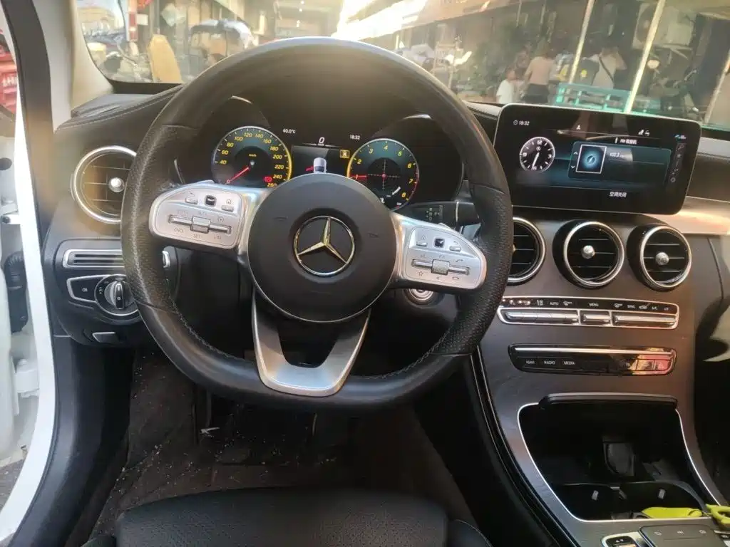 Mercedes-Benz C-Class 2020 — фото 11