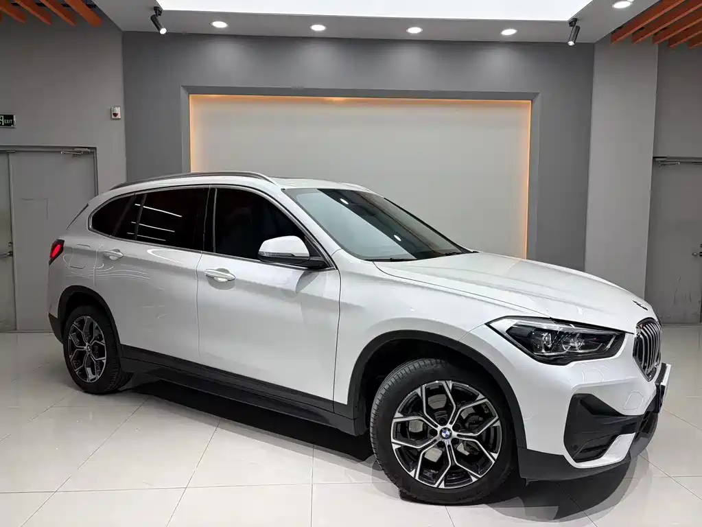 BMW X1 2023 — фото 3