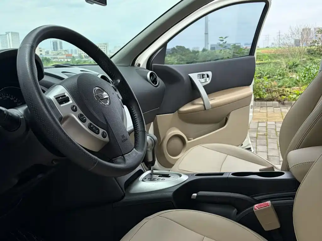 Nissan Qashqai 2014