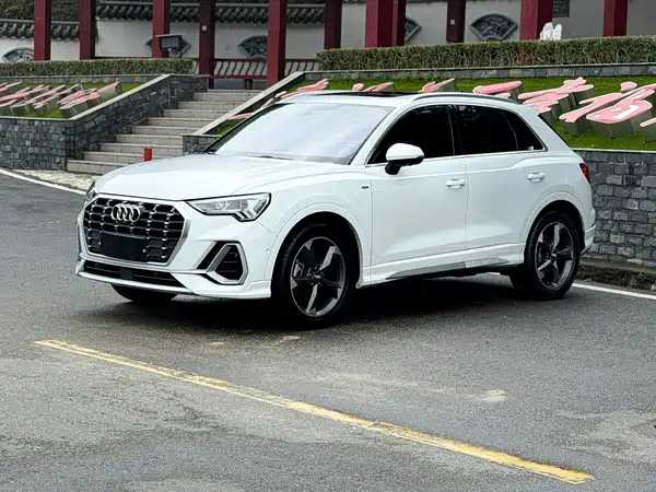 Audi Q3 2022