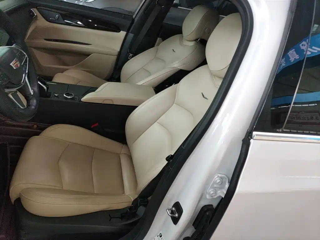 Cadillac CT6 2020 — фото 15