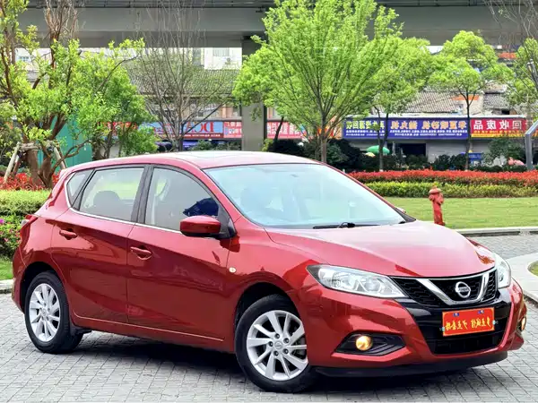 Nissan Tiida 2016