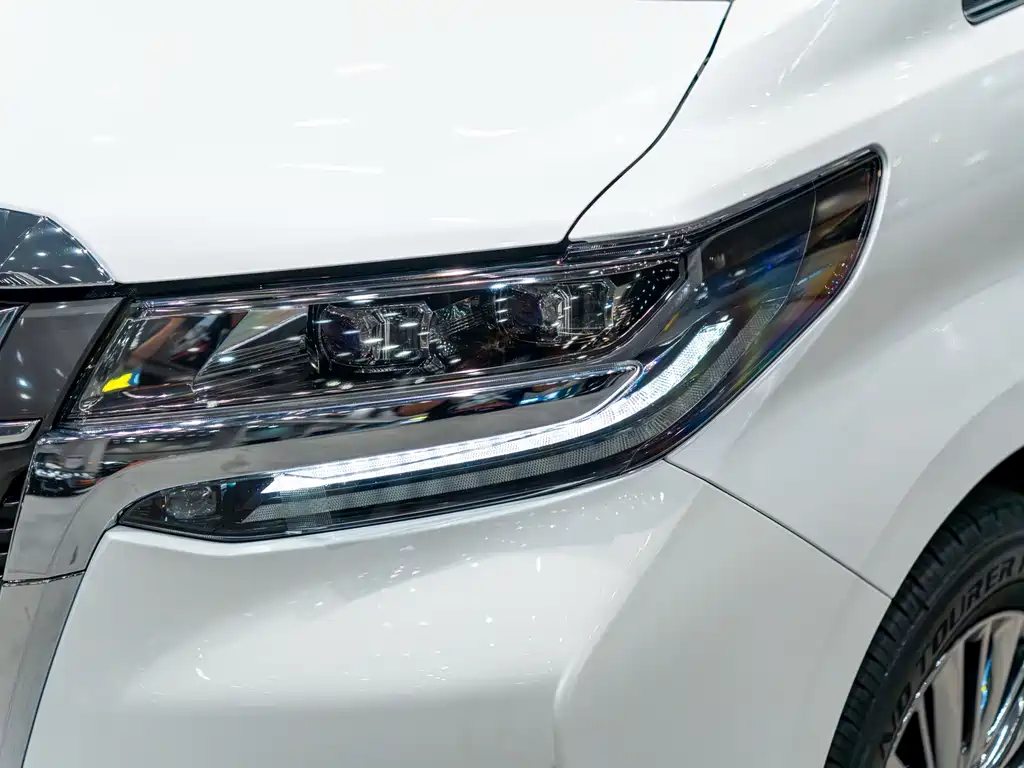 Toyota Alphard 2021 — фото 6