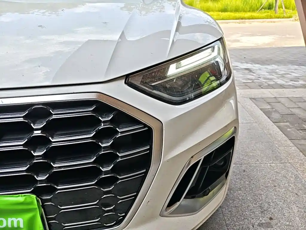 Audi Q5L 2021 — фото 24