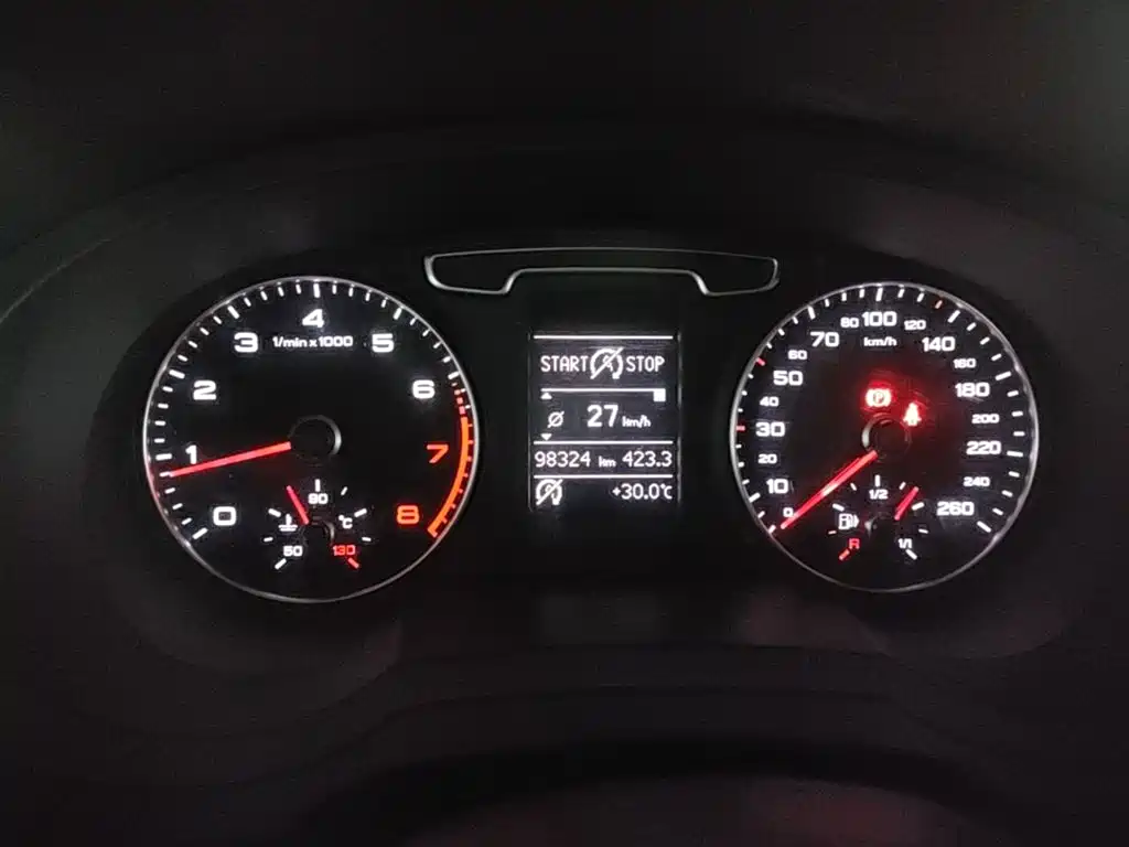 Audi Q3 2015 — фото 12