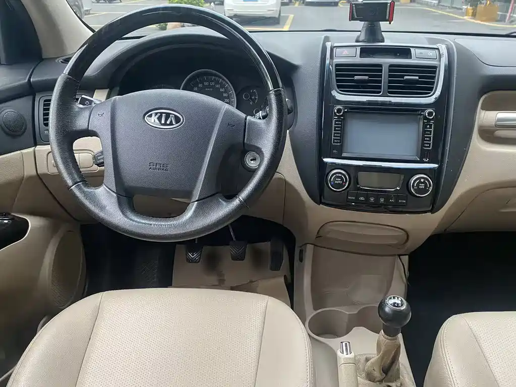 Kia Sportage 2011 — фото 18