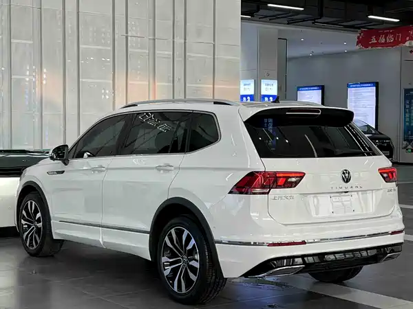 Volkswagen Tiguan L 2021
