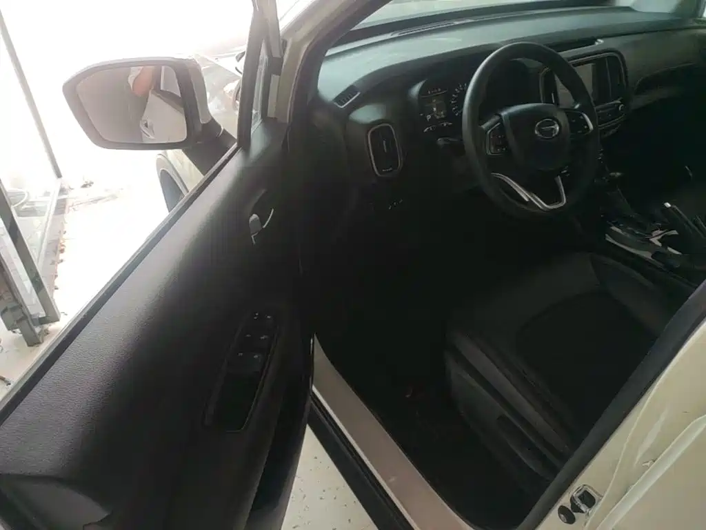 GAC Motor Trumpchi GS3 2018 — фото 16