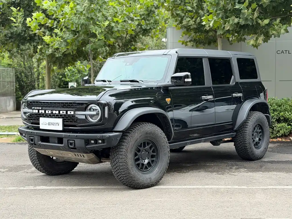 Ford Bronco 2024 — фото 1