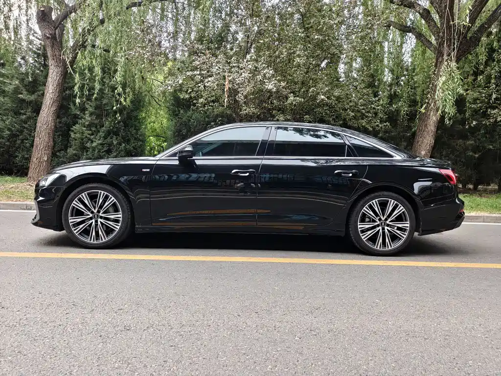 Audi A6L 2022 — фото 17
