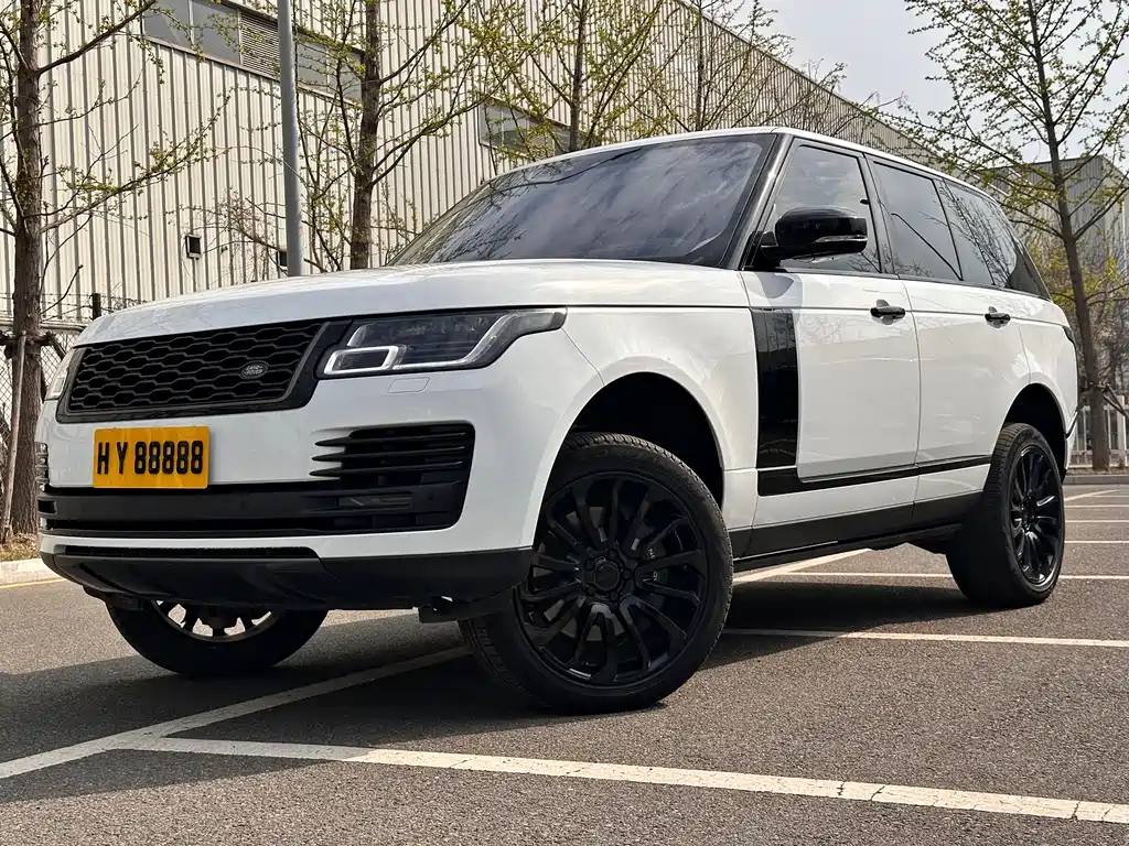 Land Rover Range Rover 2022 — фото 12
