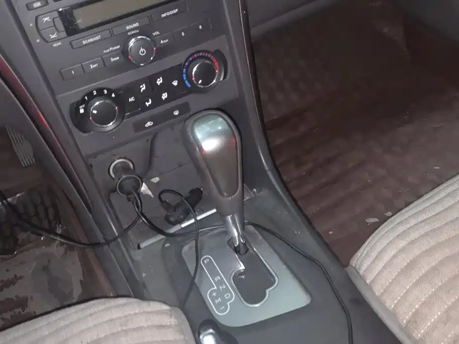 Chevrolet Epica 2015 — фото 16
