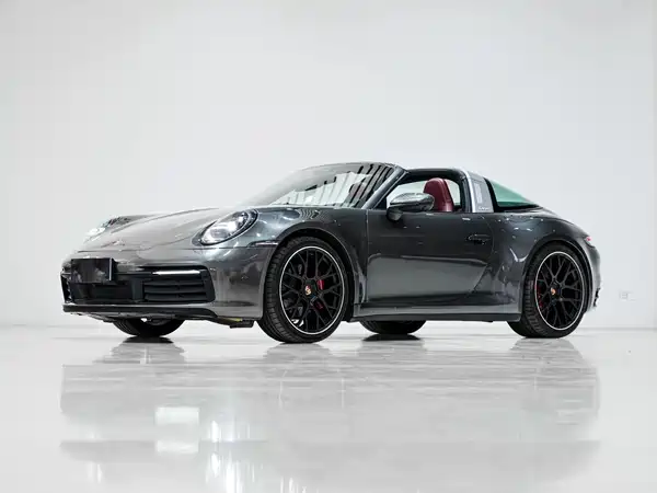 Porsche 911 2023