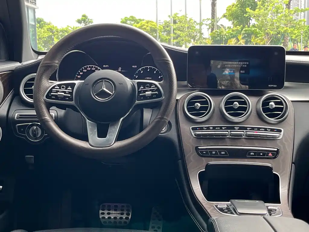 Mercedes-Benz GLC 2020 — фото 11