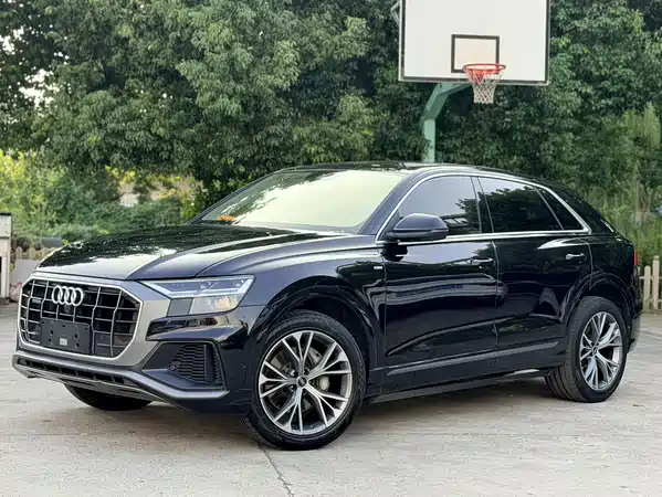 Audi Q8 2021