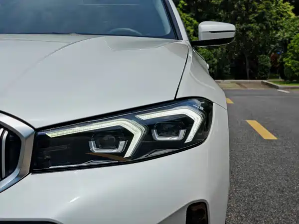 BMW 3 Series 2023
