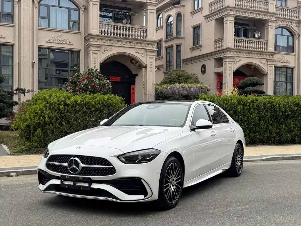 Mercedes-Benz C-Class 2022 — фото 1