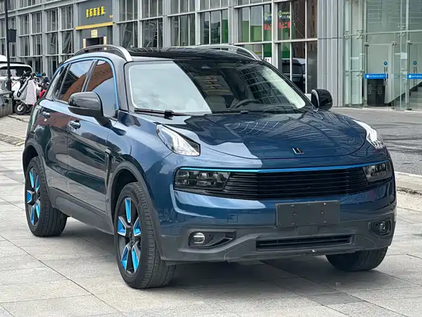 Lynk & Co 01 2018