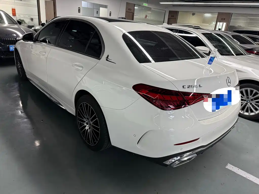 Mercedes-Benz C-Class 2023 — фото 11