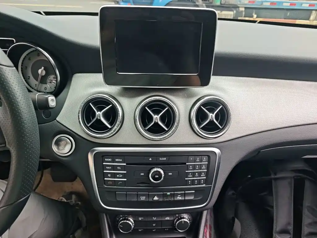 Mercedes-Benz CLA 2016 — фото 13