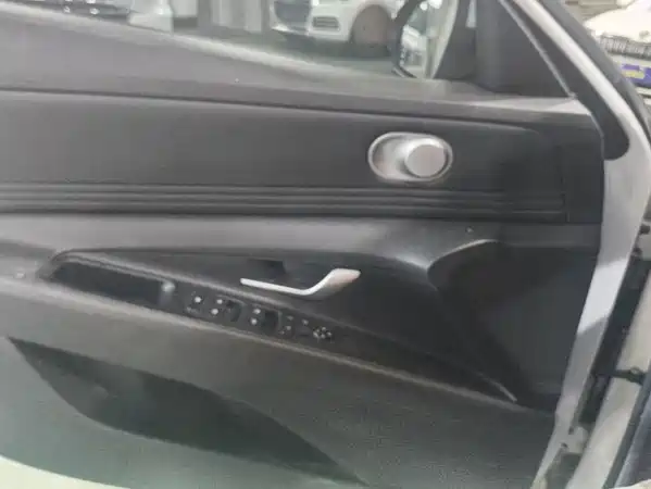 Hyundai Elantra 2020