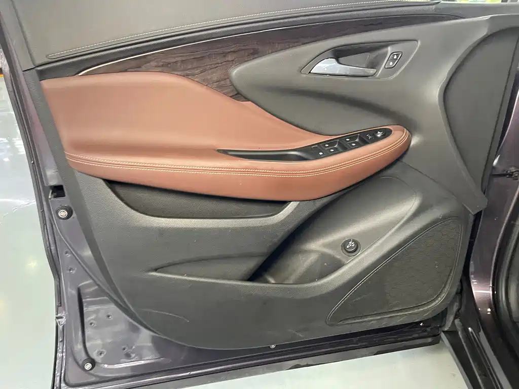 Buick Envision Plus 2017 — фото 6