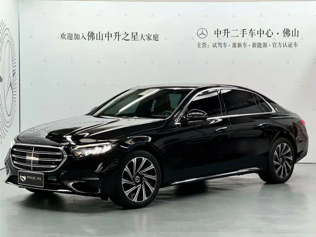 Mercedes-Benz E-Class 2025 — фото 1