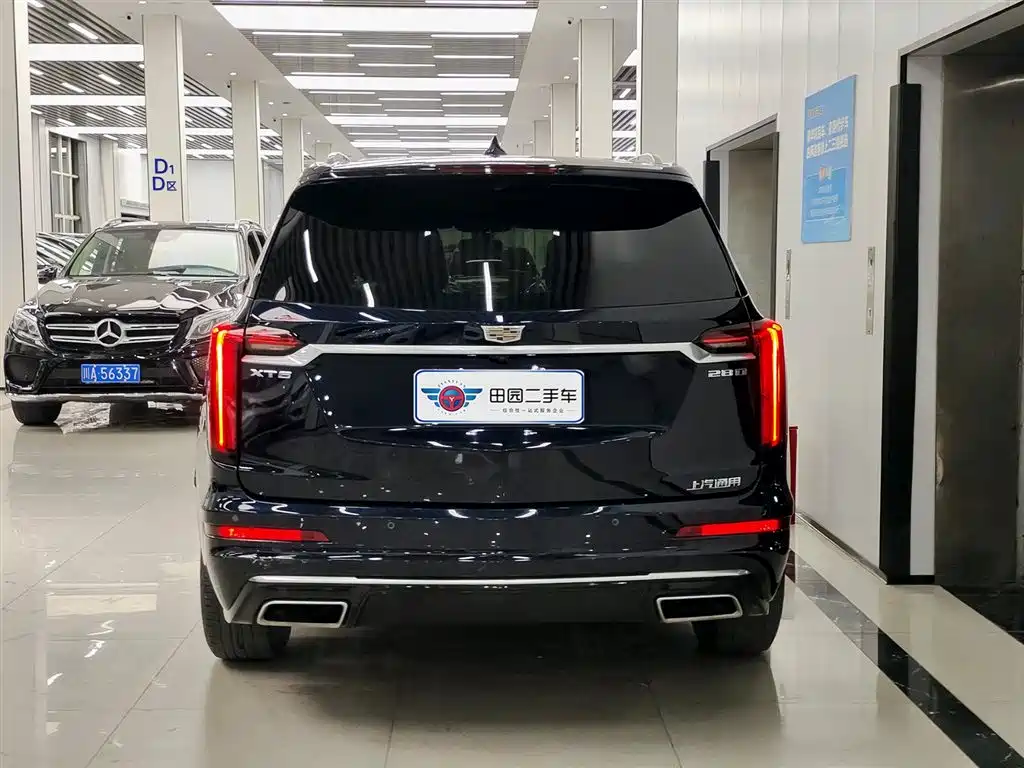 Cadillac XT6 2021 — фото 5