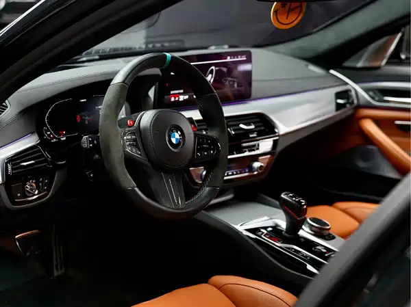 BMW M5 2021