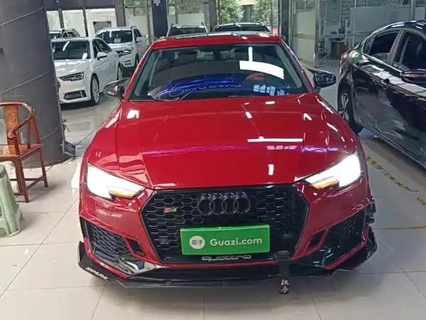 Audi A4L 2018
