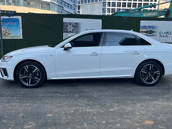 Audi A4L 2021
