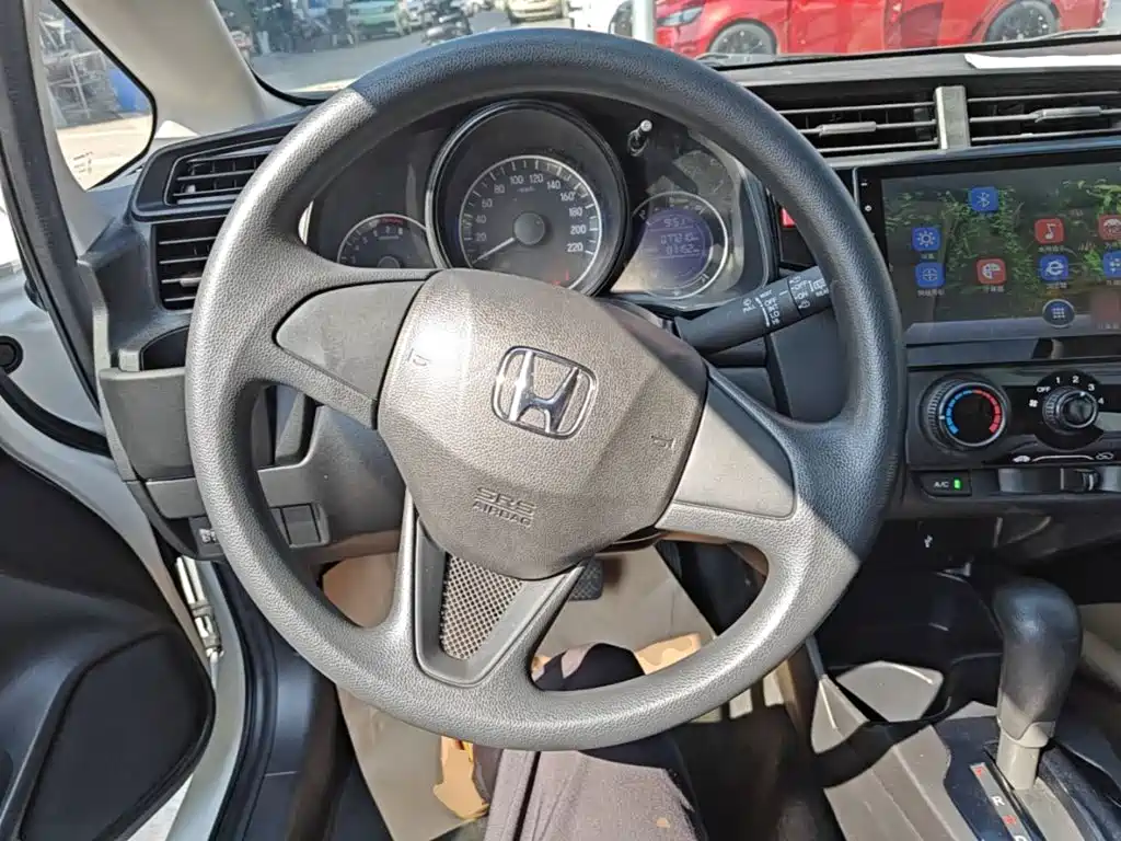 Honda Fit 2016 — фото 11