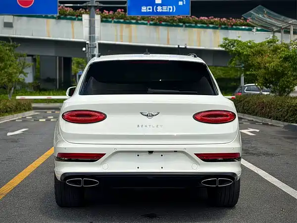 Bentley Bentayga 2022