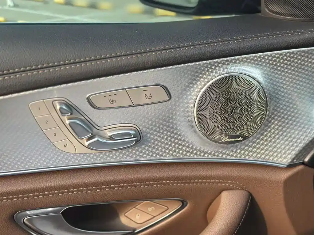 Mercedes-Benz E-Class 2022 — фото 19